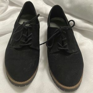 Like New Xappeal black lace up size 8